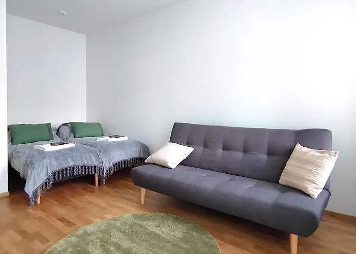 Puistoportti, Huoneisto *